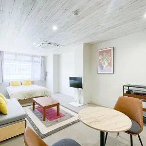 Apartment Merdeacube Nambaminami, Osaka